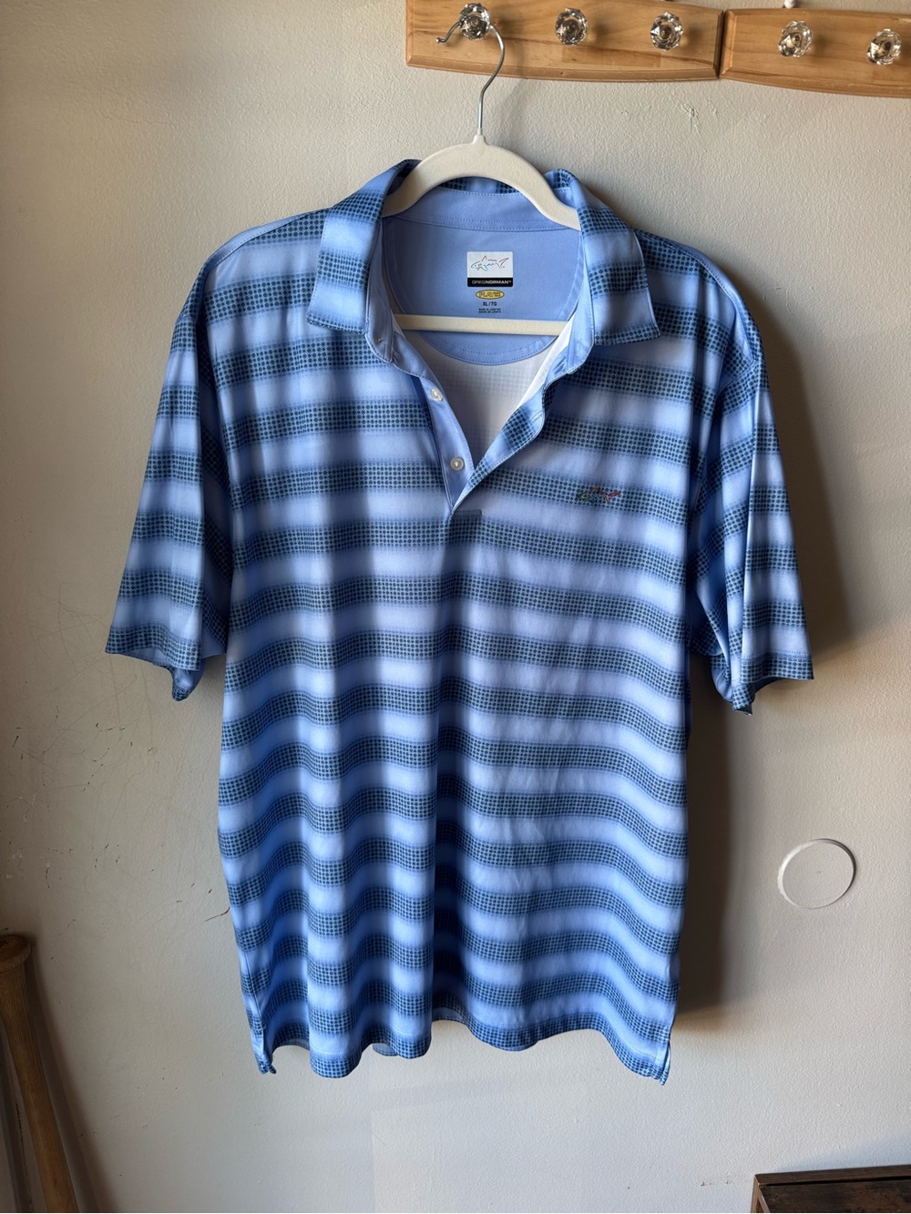 Greg Norman PlayDry Mens Golf Polo Shirt XL Blue Striped Short Sleeve Geometric